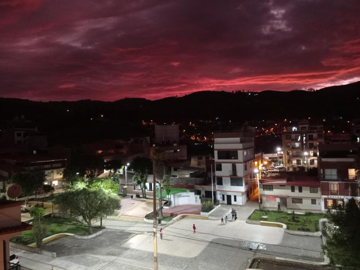 Sunrise Guest House Huaraz  Bagian luar foto