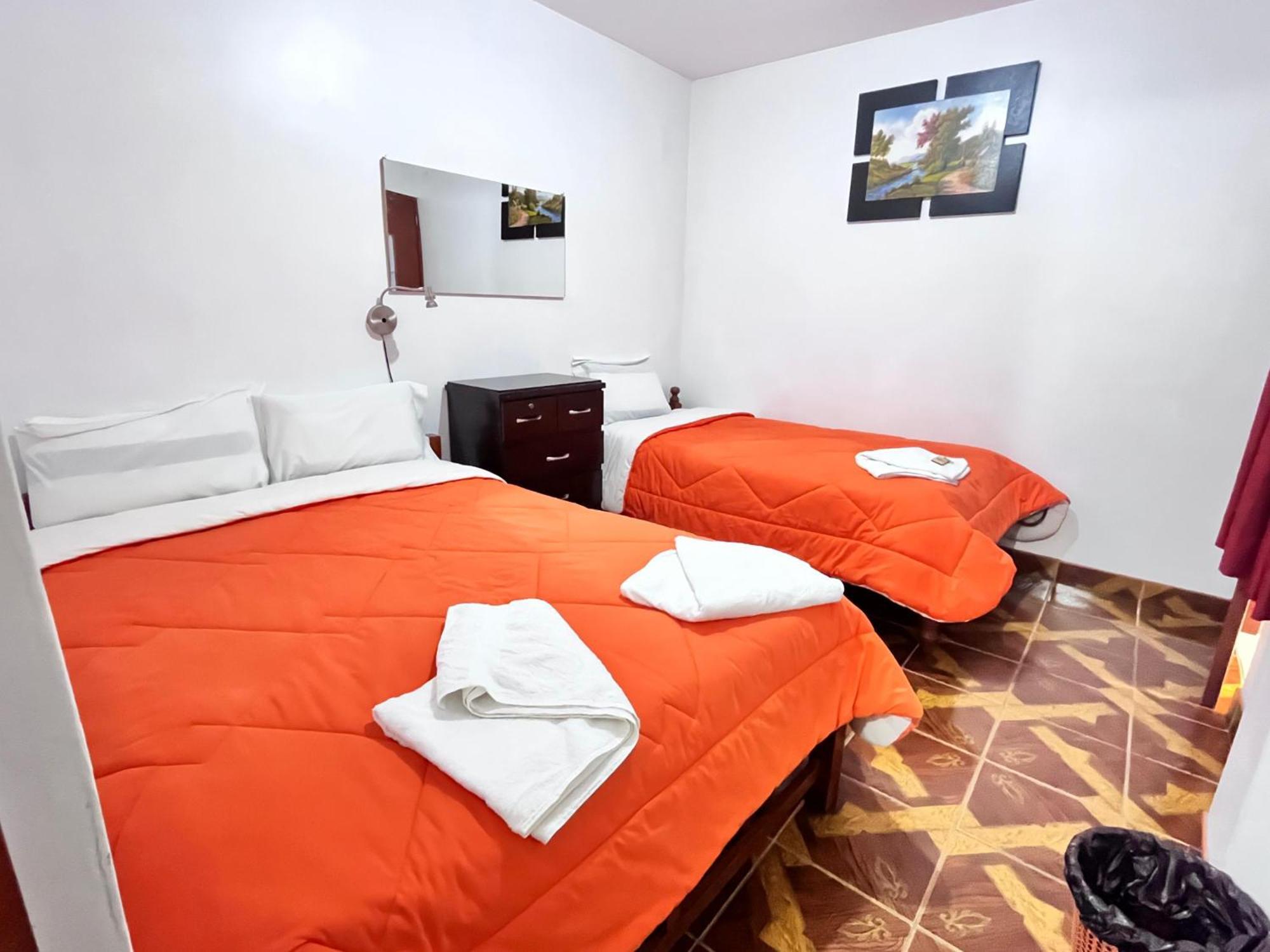 Sunrise Guest House Huaraz  Bagian luar foto