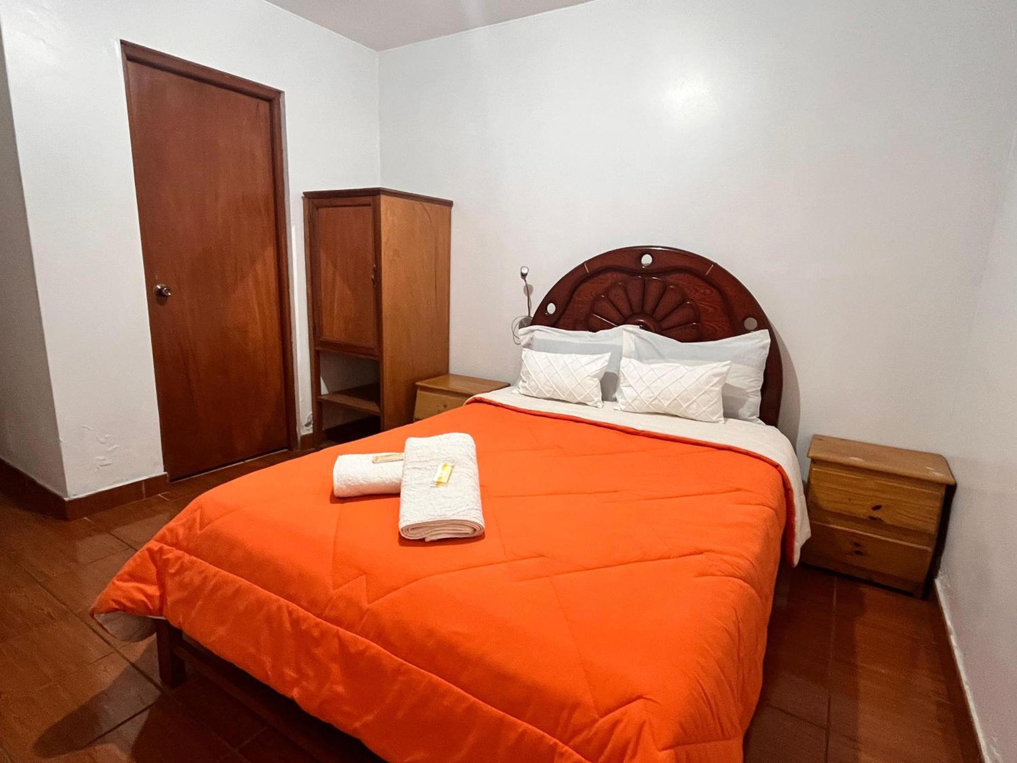 Sunrise Guest House Huaraz  Bagian luar foto